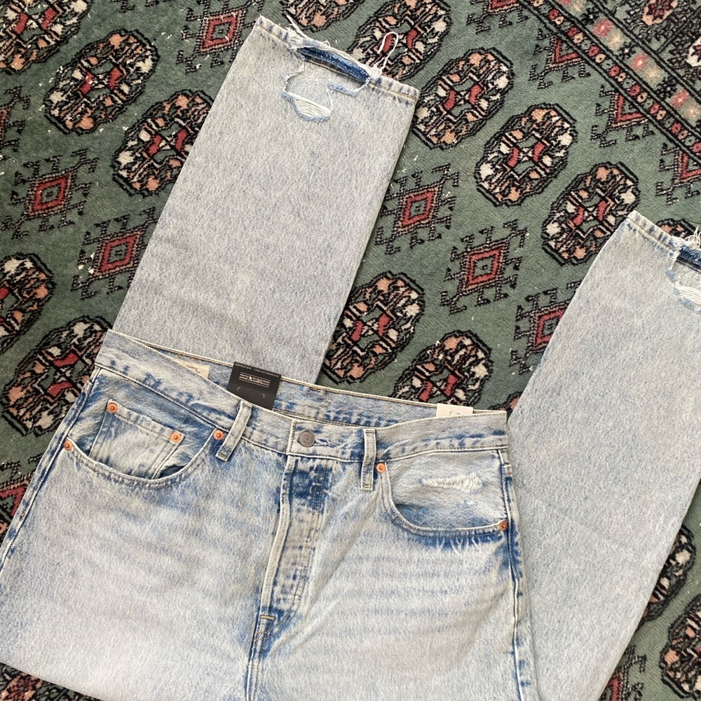 Levi’s 501 Original straight leg distressed jeans - Picture 7 of 11